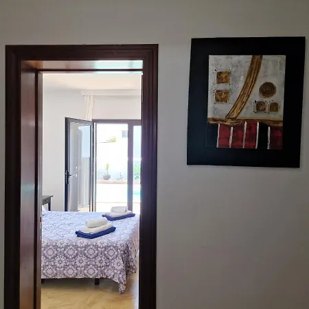 Villa Lola