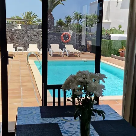 Villa Lola